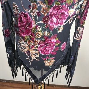 👚 ANIE H BLACK BLOUSE WITH TASSELS!! 💖